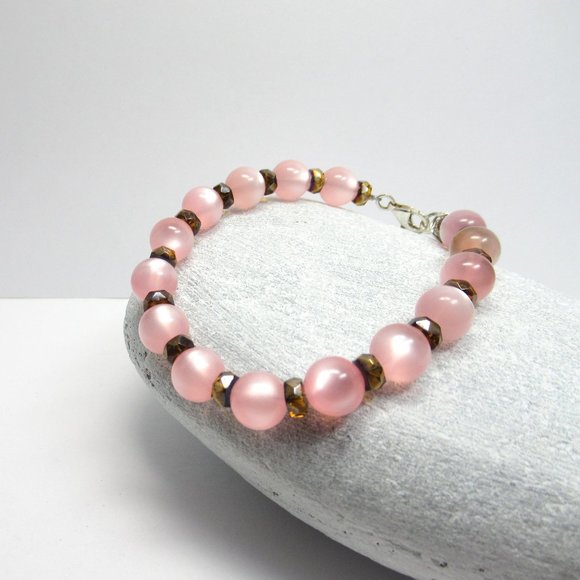 Vintage Lucite and Faceted glass bracelet - Picture 2 of 10